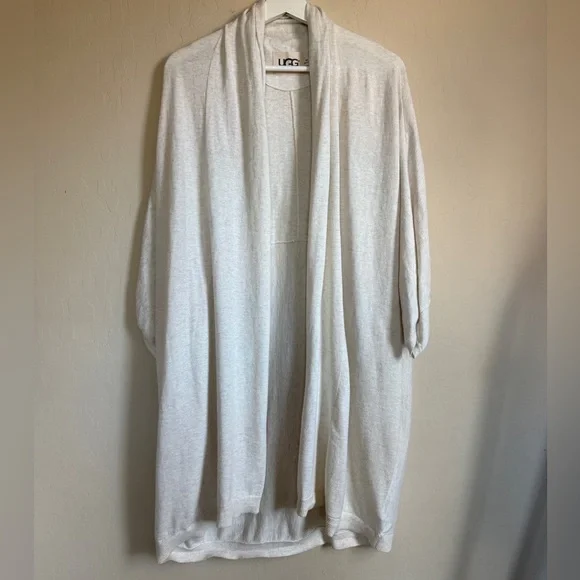 UGG Women's Soft Cream Lightweight Cardigan Poncho M/L Cozy Soft - Picture 1 of 9